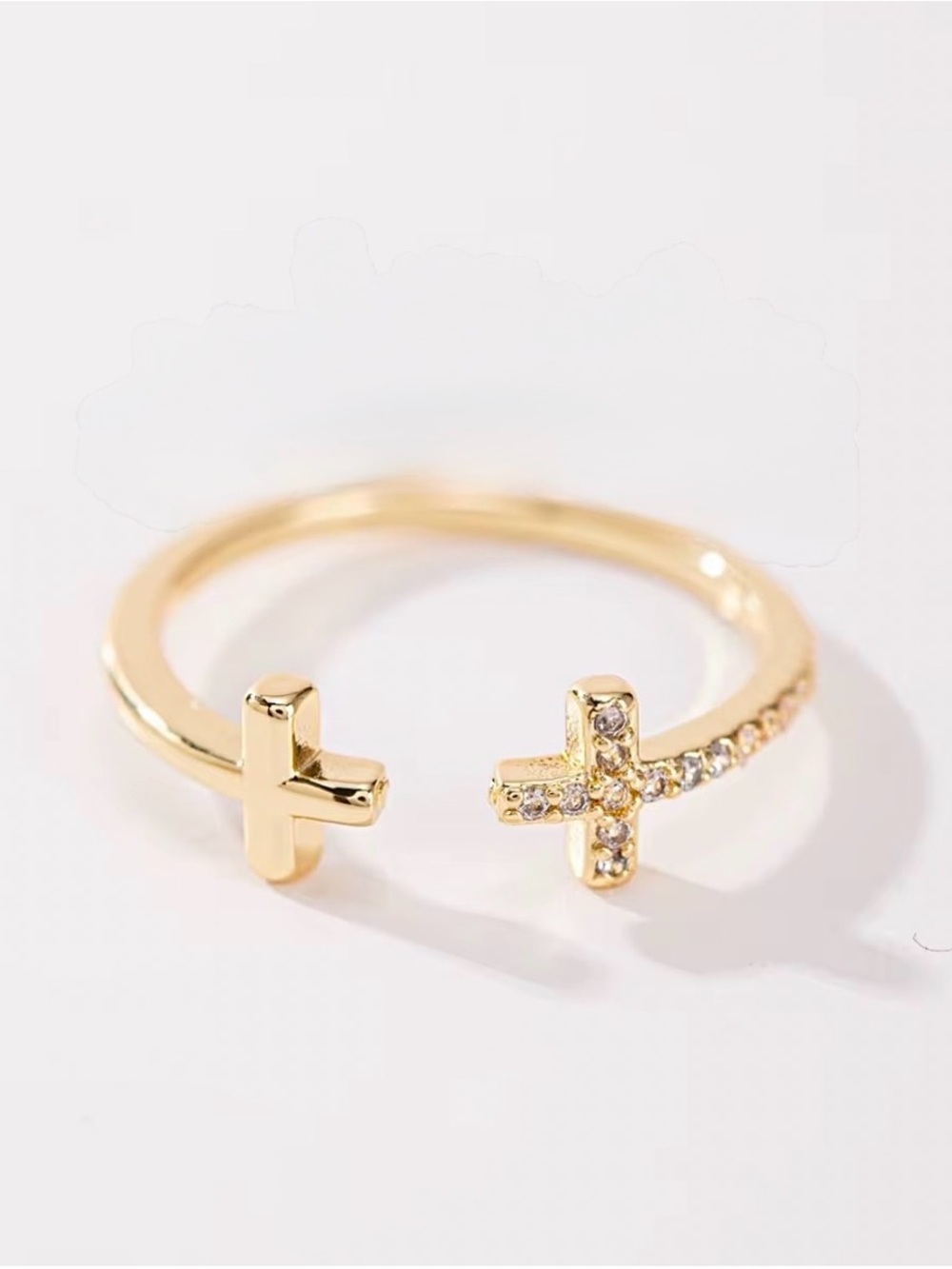 Fashion Jewelry Gold Open Ring with Cross Ends and Crystals